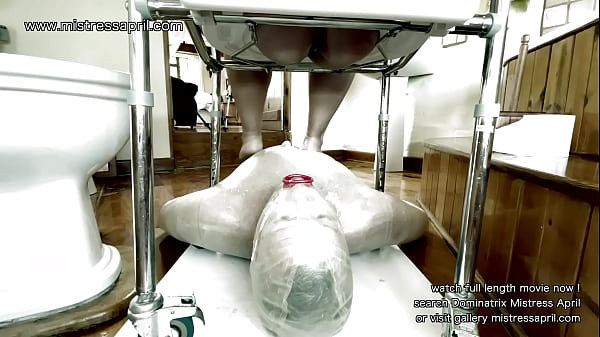 Domina Mistress April – Victims morning duties